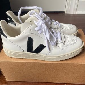 Veja Sneakers